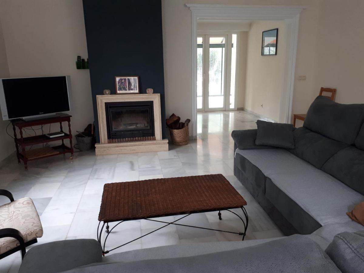 Umbrete Casa Villa Ladi מראה חיצוני תמונה
